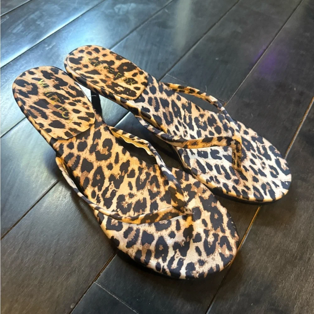 White Fox Boutique Kitten Heels | size 6.5 - Picture 2 of 4